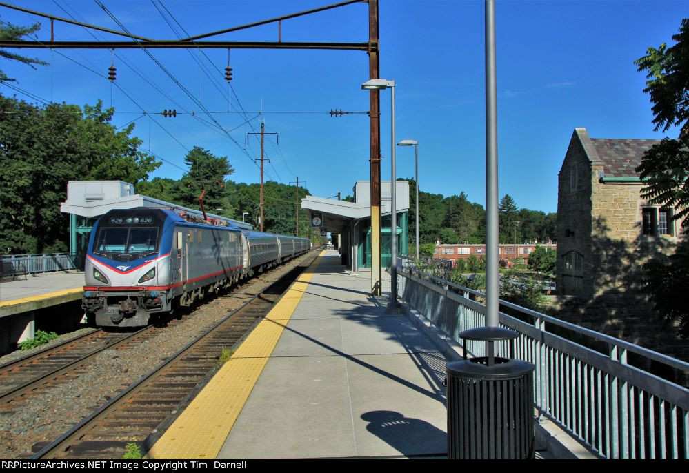 AMTK 626 on train 660